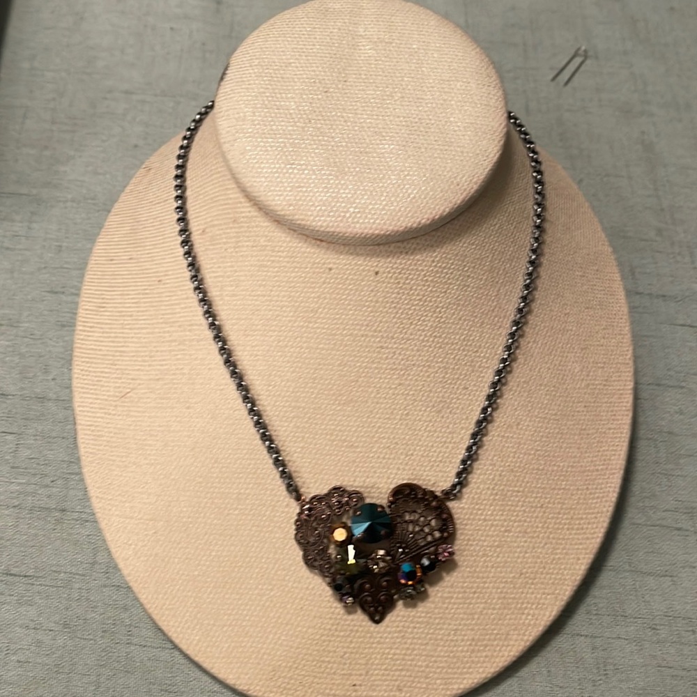 SABIKA - Vintage Remarkable Heart Necklace